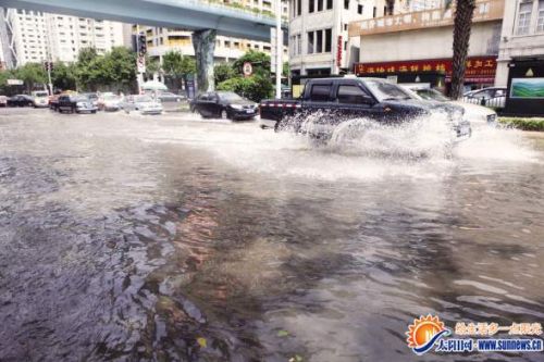 宁波海水倒灌现象引发关注，街边商户集体发声探讨原因与应对之策