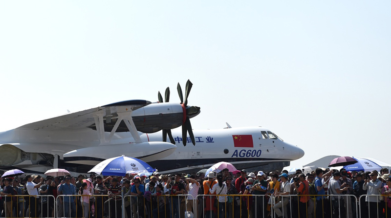 雷军眼中的航空盛宴，珠海航展精彩无限