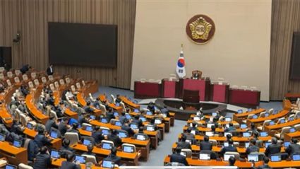 韩国紧急戒严令背后的深层因素探究