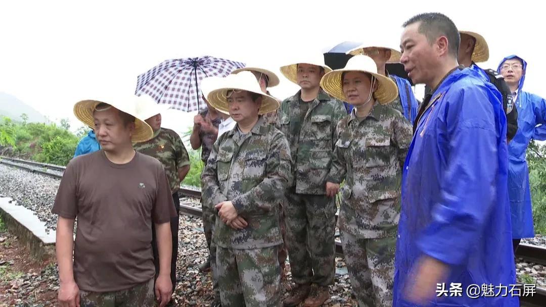 荒山健身革命，八套健身器材安装激活社区活力