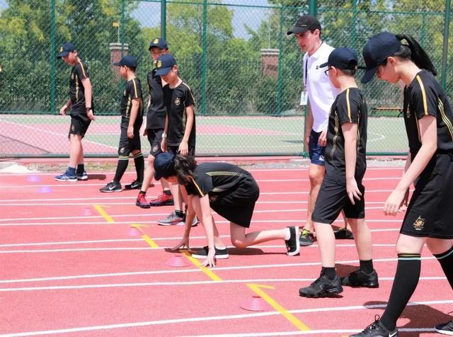 上海中小学全面实施AB制午餐模式，探索与实践之路